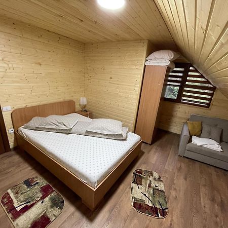 Camping Dragoske Ciofrîngeni Exteriör bild